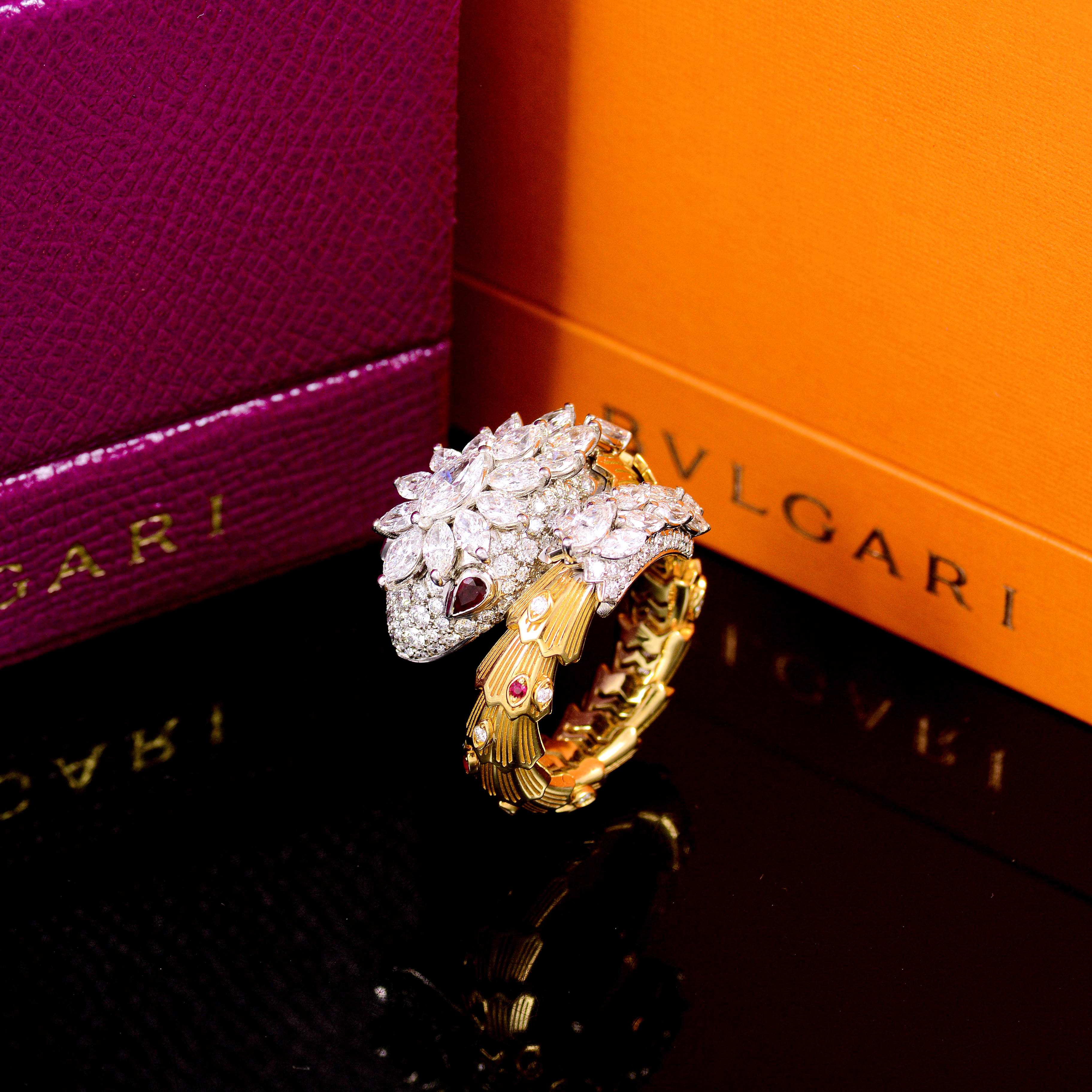 แหวน High Jewelry Bvlgari Serpenti Ring, Rubies, Diamonds ทองคำ18k ไซส์ (52-59#)XL (Used) +กล่องและการ์ดShopไทย2021