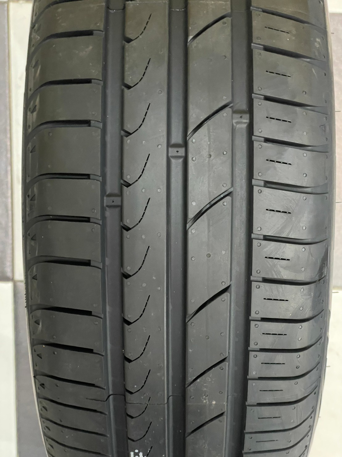 ยางใหม่GT_Radail FE2ขนาดยาง 195/60R15 ยางใหม่ปี2023