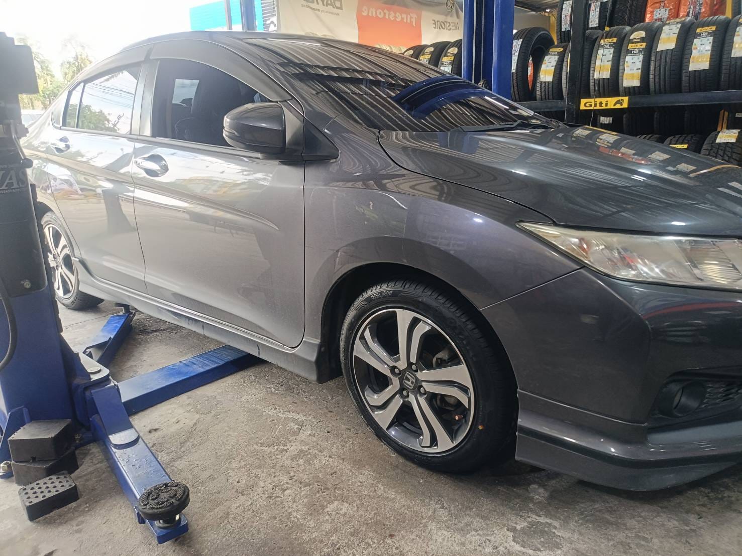 🚘 #HONDA_CITY เปลี่ยนยาง #มั่นใจใช้ยางโอตานิ 🛞 ￼#OTANI #EK1000 185/55R16