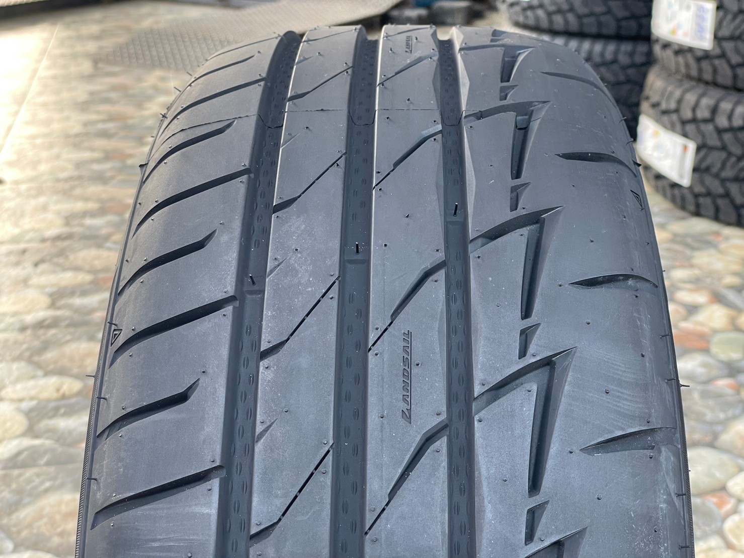 Lansail RS009 205/50R15 ยางใหม่ปี2023