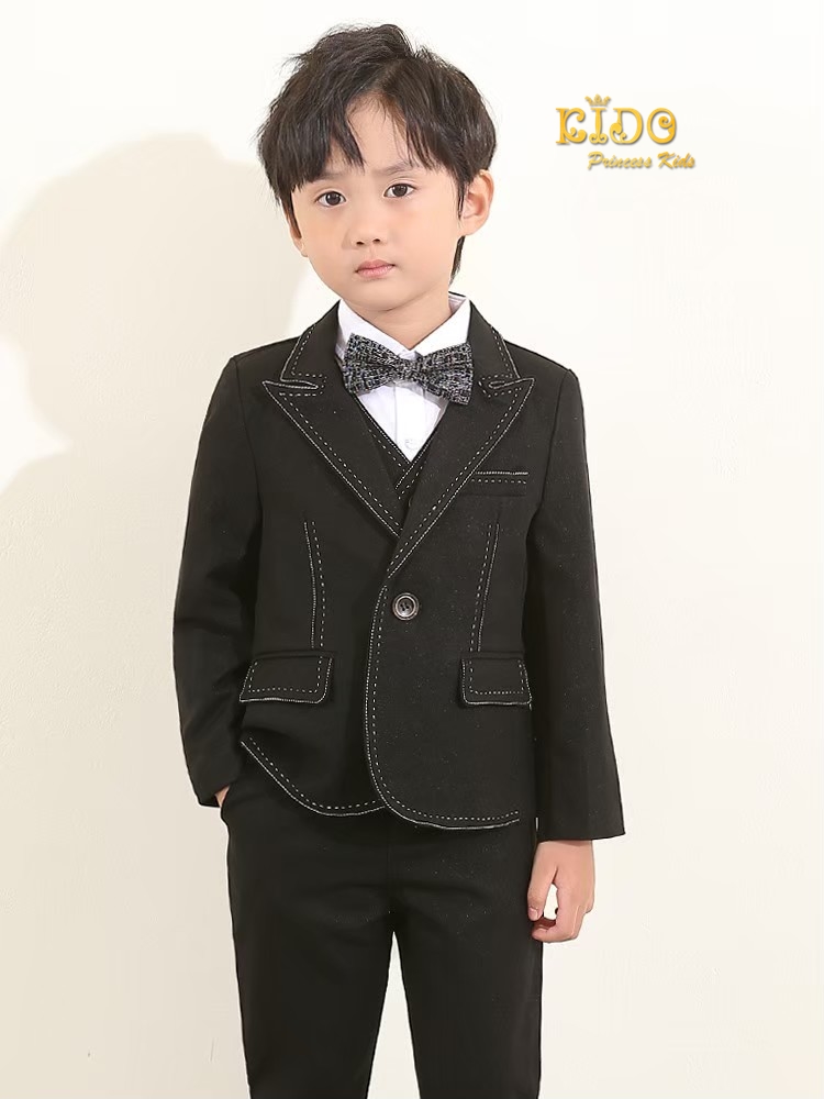 ssชุดสูทเด็กผู้ชาย(หน้าร้านอยู่รัชดา ลองได้ถ่ายรูปจากชุดจริง)S100 เซ็ตสูท 5 ชิ้น สูทสีน้ำเงิน สีดำ แต่งด้ายขาว เชิ้ตขาว มาพร้อมเสื้อกั๊กและโบว์หูกระต่าย กางเกงขายาว สุดเท่ สุดๆ