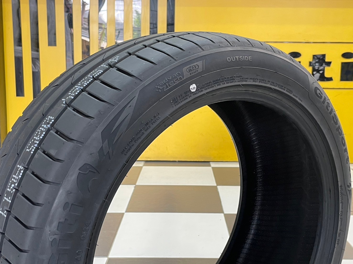GITI SPORT S2 235/45R18 ยางใหม่ปี2024