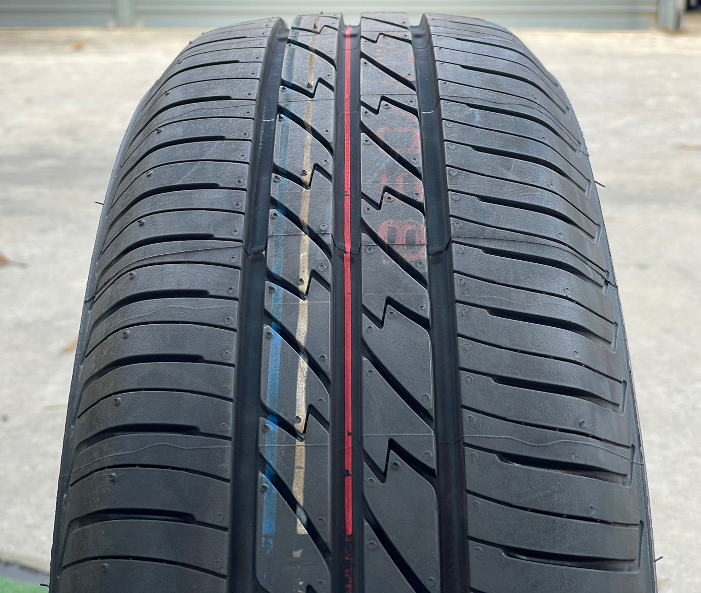 バリ溝 195/65R15 2023年 DAYTON DT30 （A0438） バリ溝 195/65R15 2023年 DAYTON DT30 （A0438） バリ溝 195