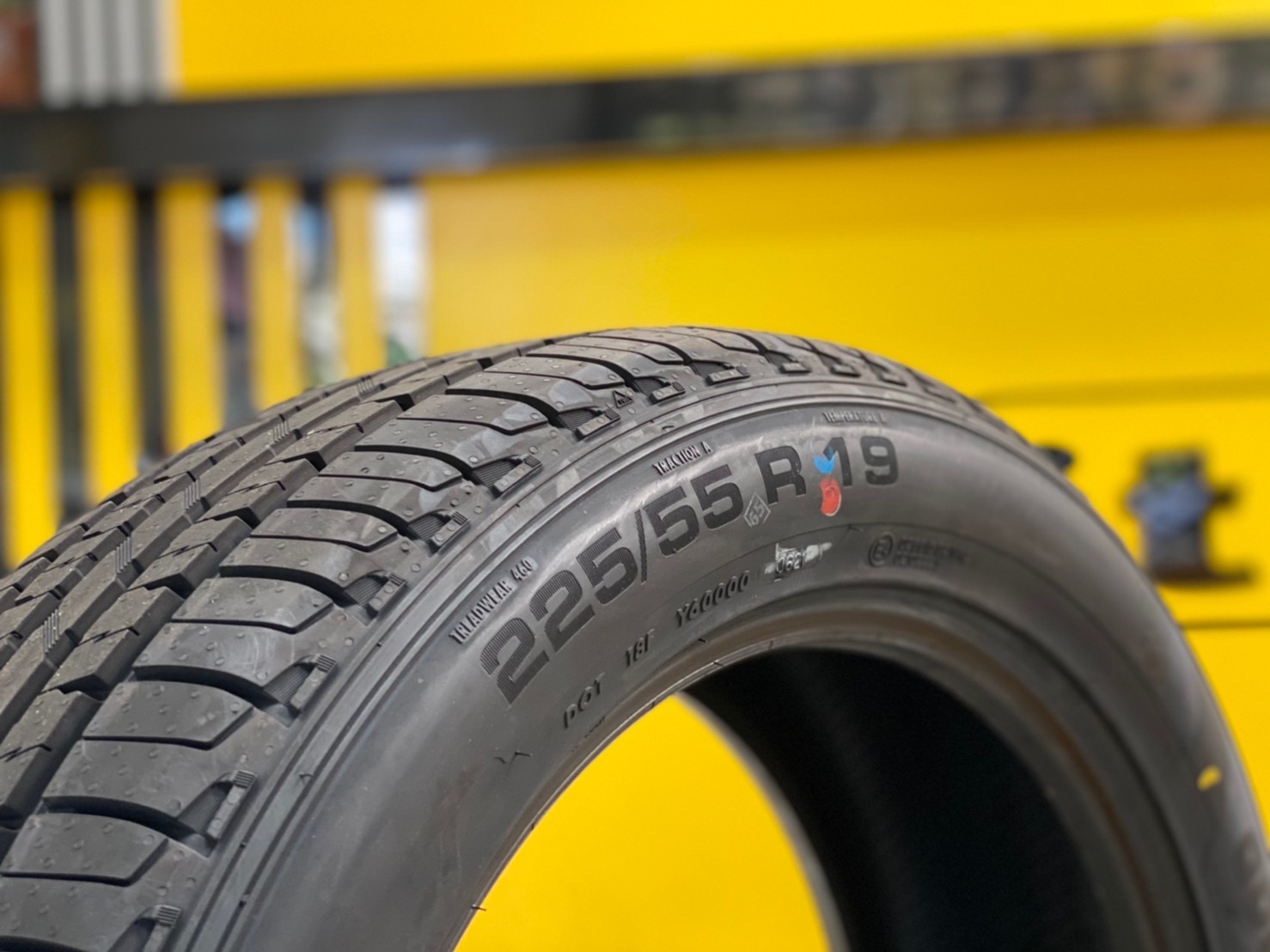 ยางใหม่ ApolloApterra HT2 225/55R19 ยางใหม่ปี2021