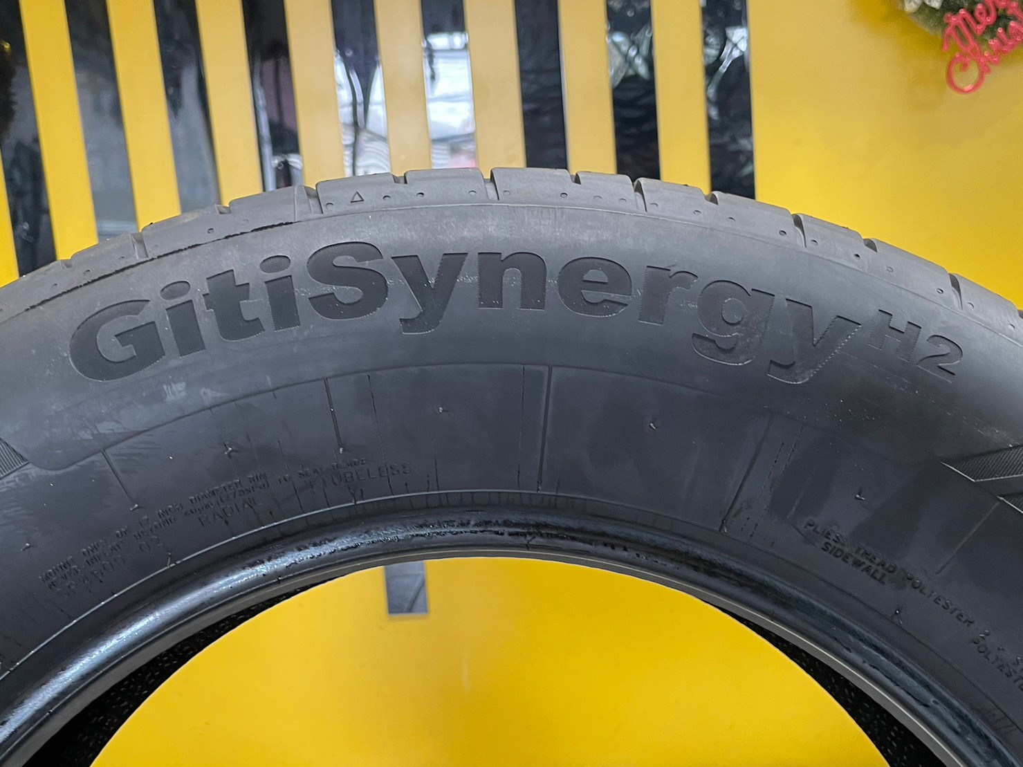 ยางใหม่ GITI SynergyH2 225/65R17 ยางใหม่ปี2023 ราคาโปรโมชั่นพิเศษ พร้อมติดตั้งฟรี