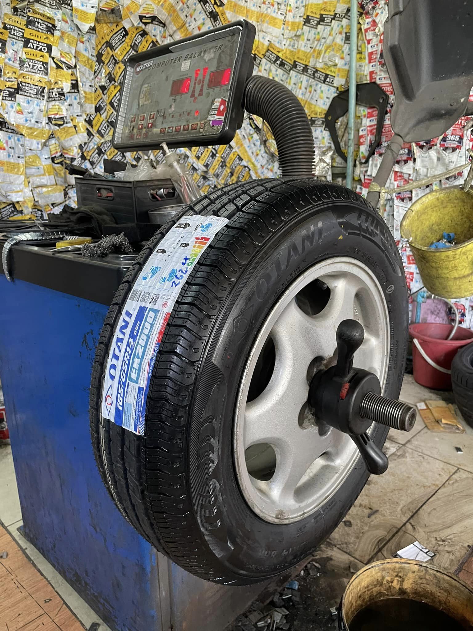 🚘 #TOYOTA_CORONA เปลี่ยนยาง #OTANI #EK2000 185/65R14