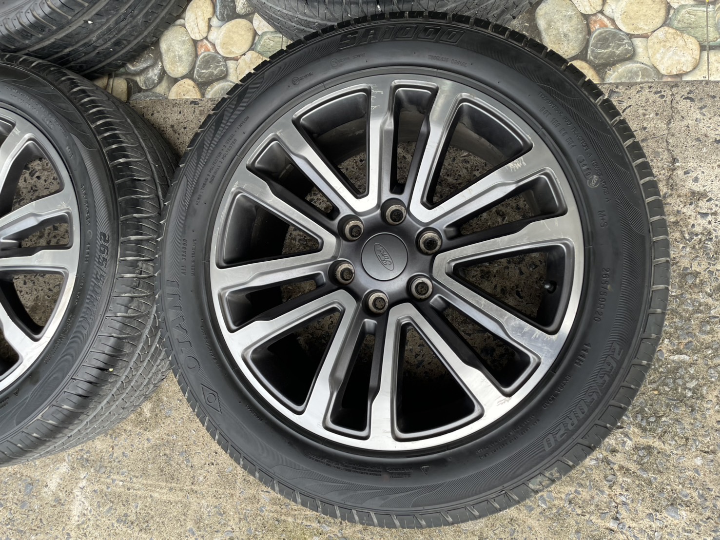 ล้อFORDขอบ20 พร้อมยาง OTANI SA1000 265/50R20 ยางปี2020 สภาพสวยพร้อมใช้งาน