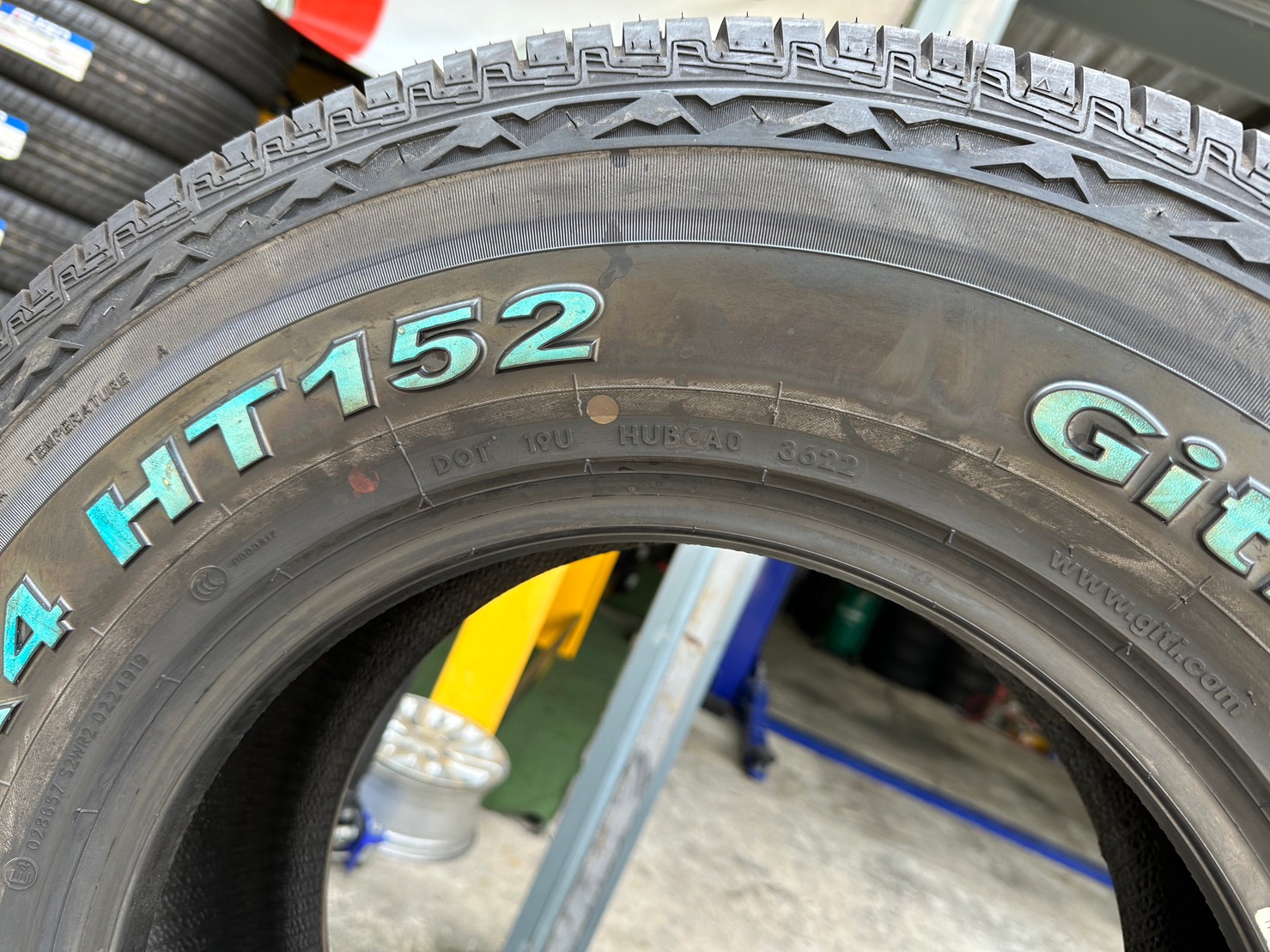 #GITI 4x4 #HT152 #265/70R16 ยางทางเรียบตัวหนังสือสีขาว นุ่มเงียบ ยางรถยนต์คุณภาพดี สมรรถนะสูง ยางใหม่ปี2022