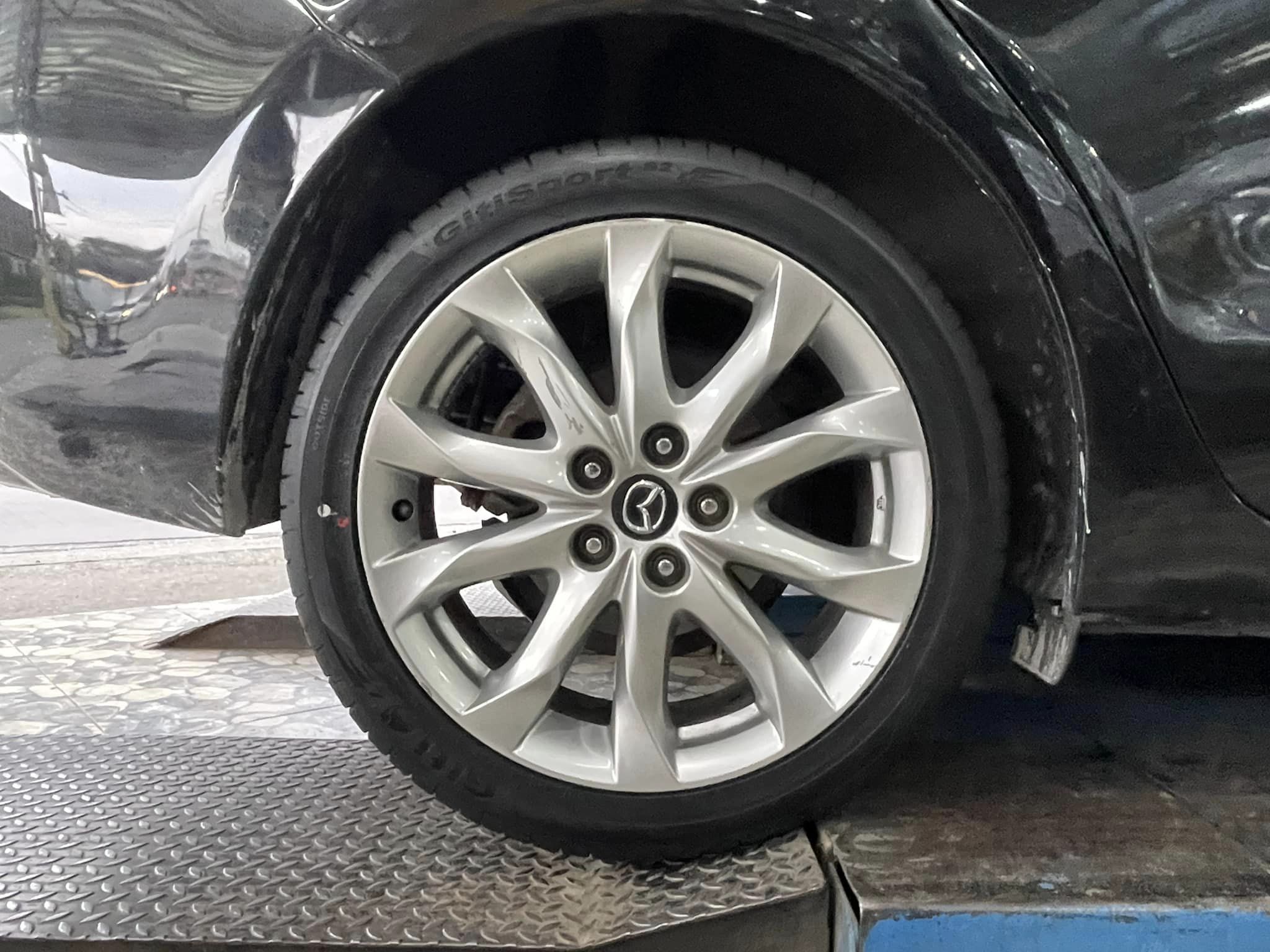 🚗#MAZDA_3 #Giti_SportS2 #225/45R18