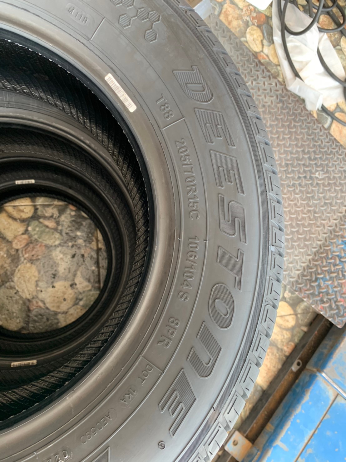 DEESTONE TITANZ T88 205/70R15 ยางใหม่ปี2020