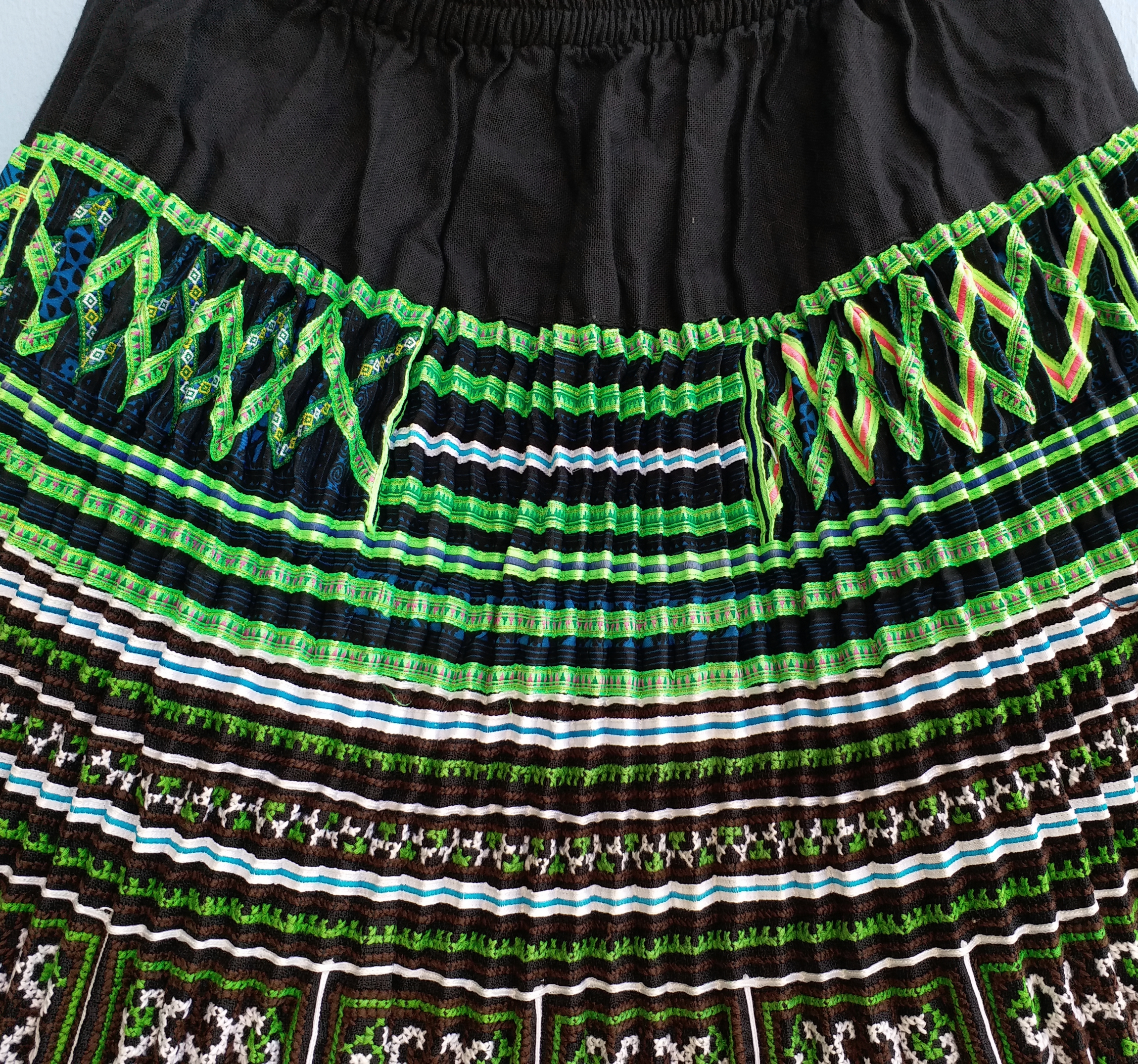 กระโปรงสั้นพลีทแน่น ลายสวย