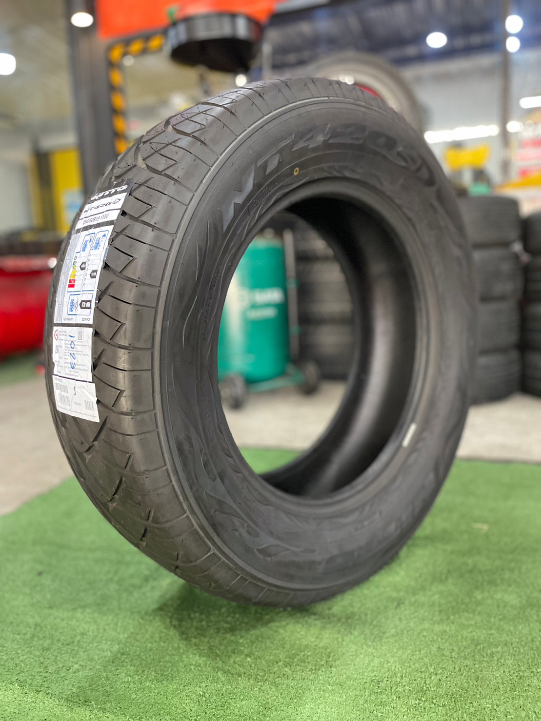 NITTO NT420SD 265/60R18 ยางลายซิ่ง สปอร์ต สมรรถนะสูง ยางใหม่ปี2023