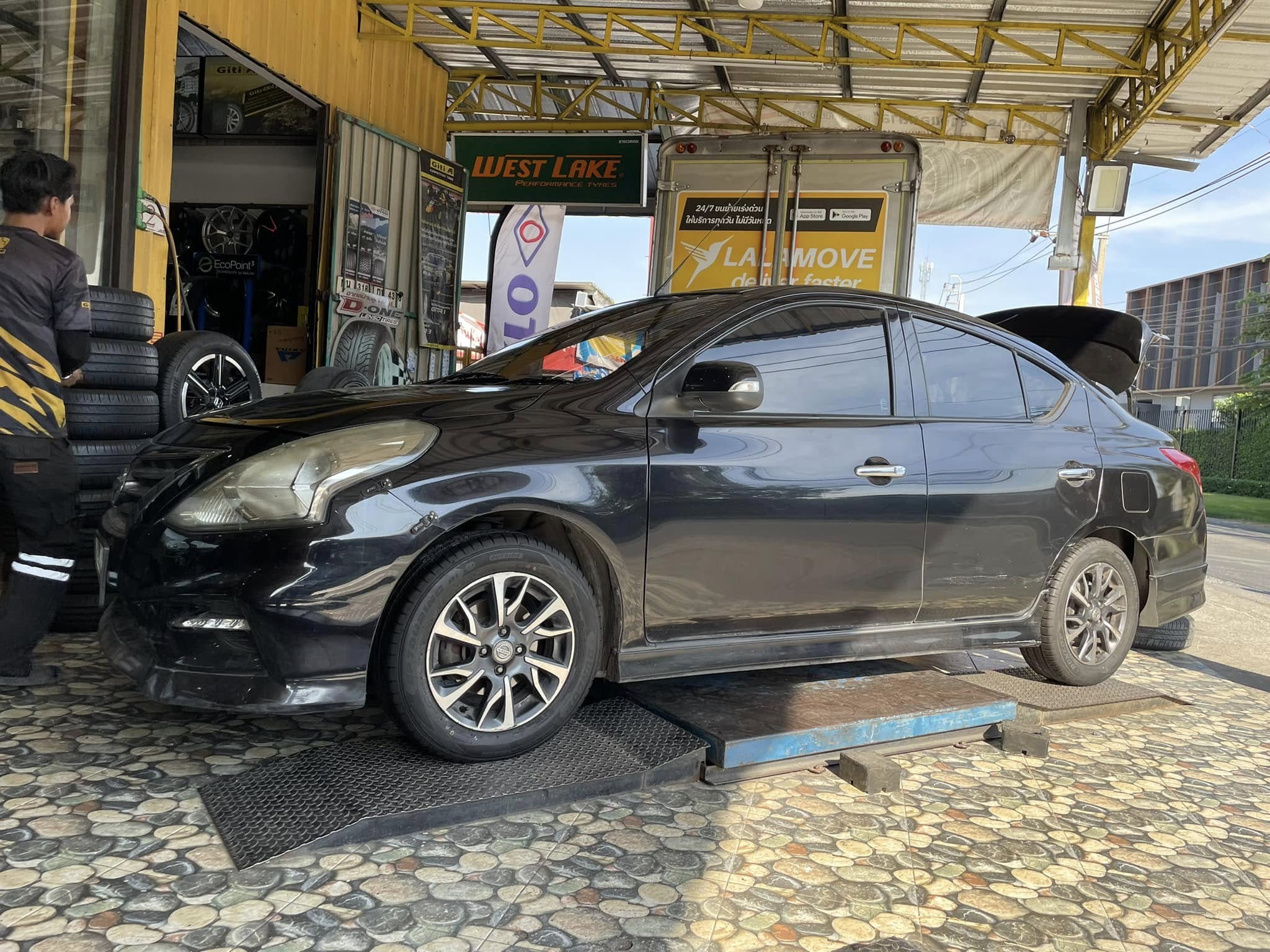 🛞❤️ #NISSAN_ALMERA 🚘เปลี่ยนยาง 🐘#DUNLOP #SP #TOURING #R1 195/60R15 ❤️ 🛞 #บริการตั้งลงศูนย์🛠