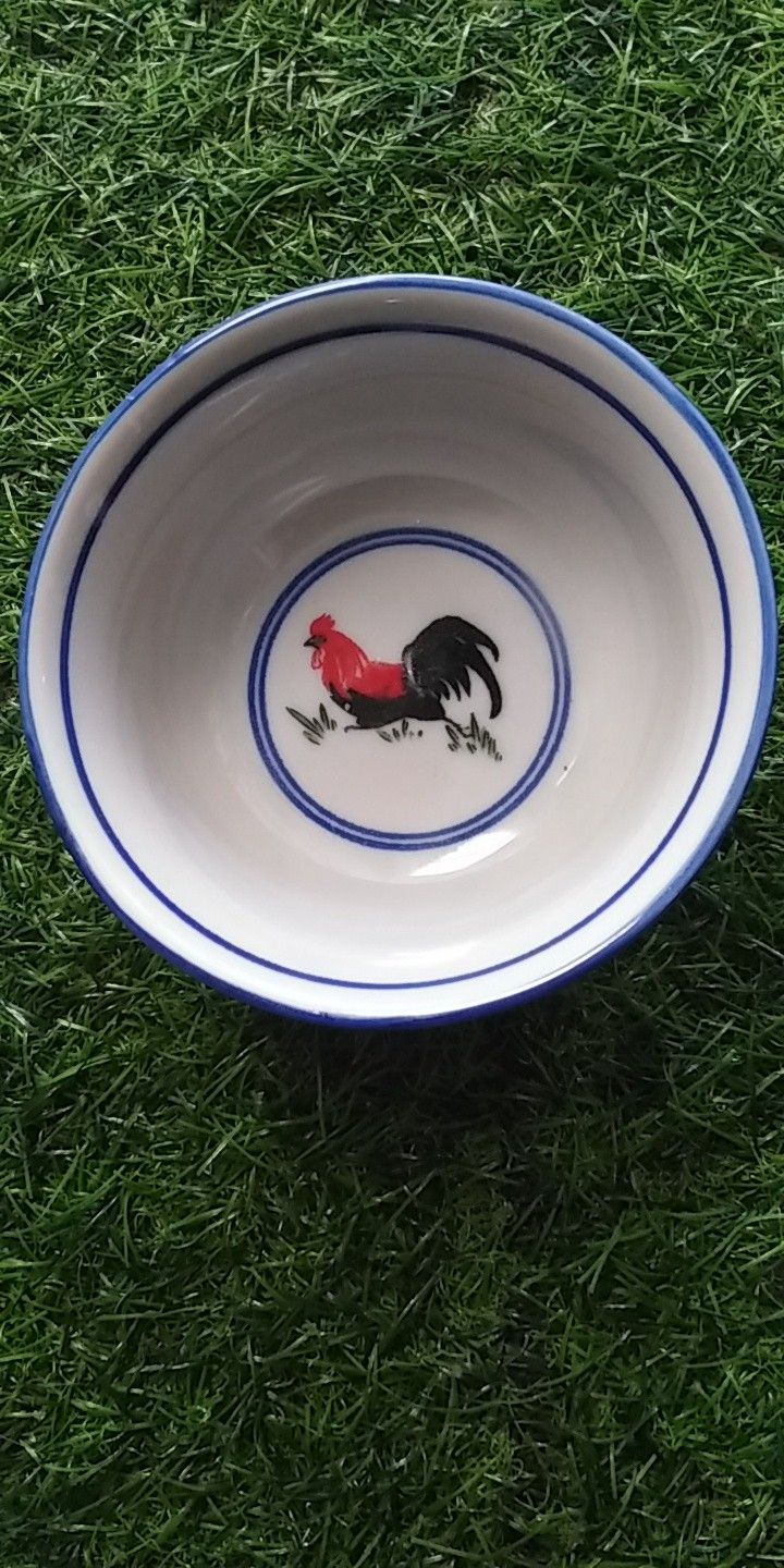 ถ้วยน้ำจิ้ม ตราไก่ ขอบน้ำเงิน 4นิ้ว สูง 2นิ้ว