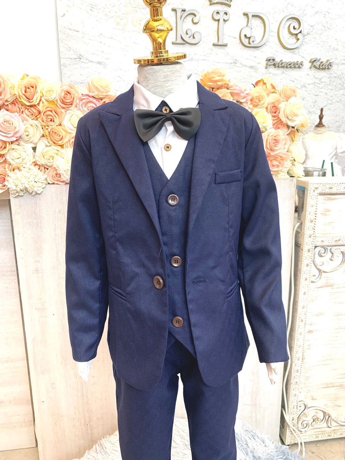 สูทเด็กผู้ชาย(หน้าร้านอยู่รัชดา ลองได้ถ่ายรูปจากชุดจริง)S134สีน้ำเงินฟ้าเซ็ตสูท5ชิ้น สูท เสื้อเชิ้ต กั๊ก กางเกง หูกระต่าย