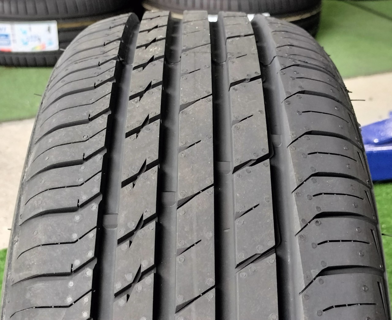 ยาง SAILUN ATREZZO 185/55R14 ยางใหม่ปี 2022
