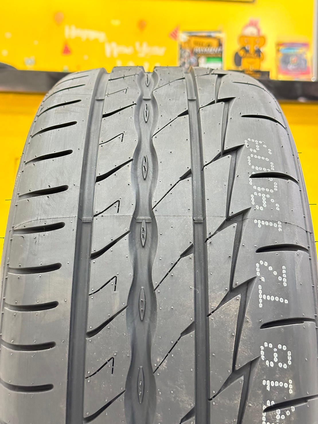 KINTO FORZA 001 Treadwear 280 225/45R18 ยางใหม่ปี2024