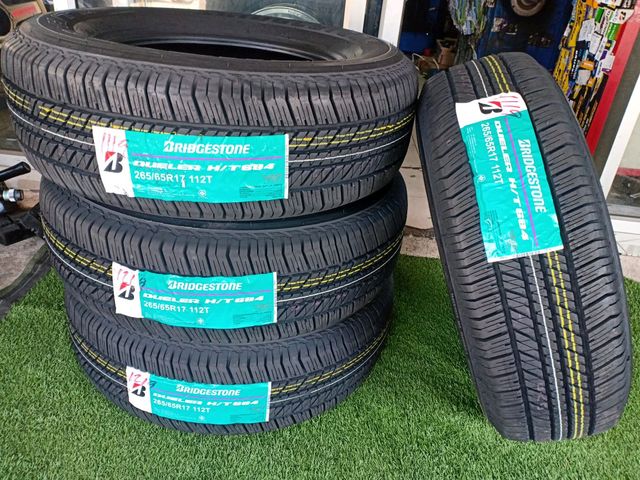 Bridgestone Dueler HT 684 265/65R17