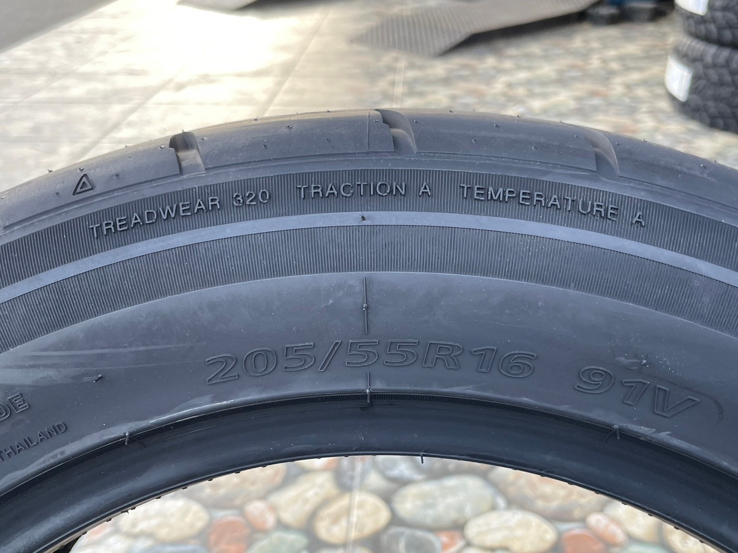 Lansail RS009 205/55R16 ยางปี2023