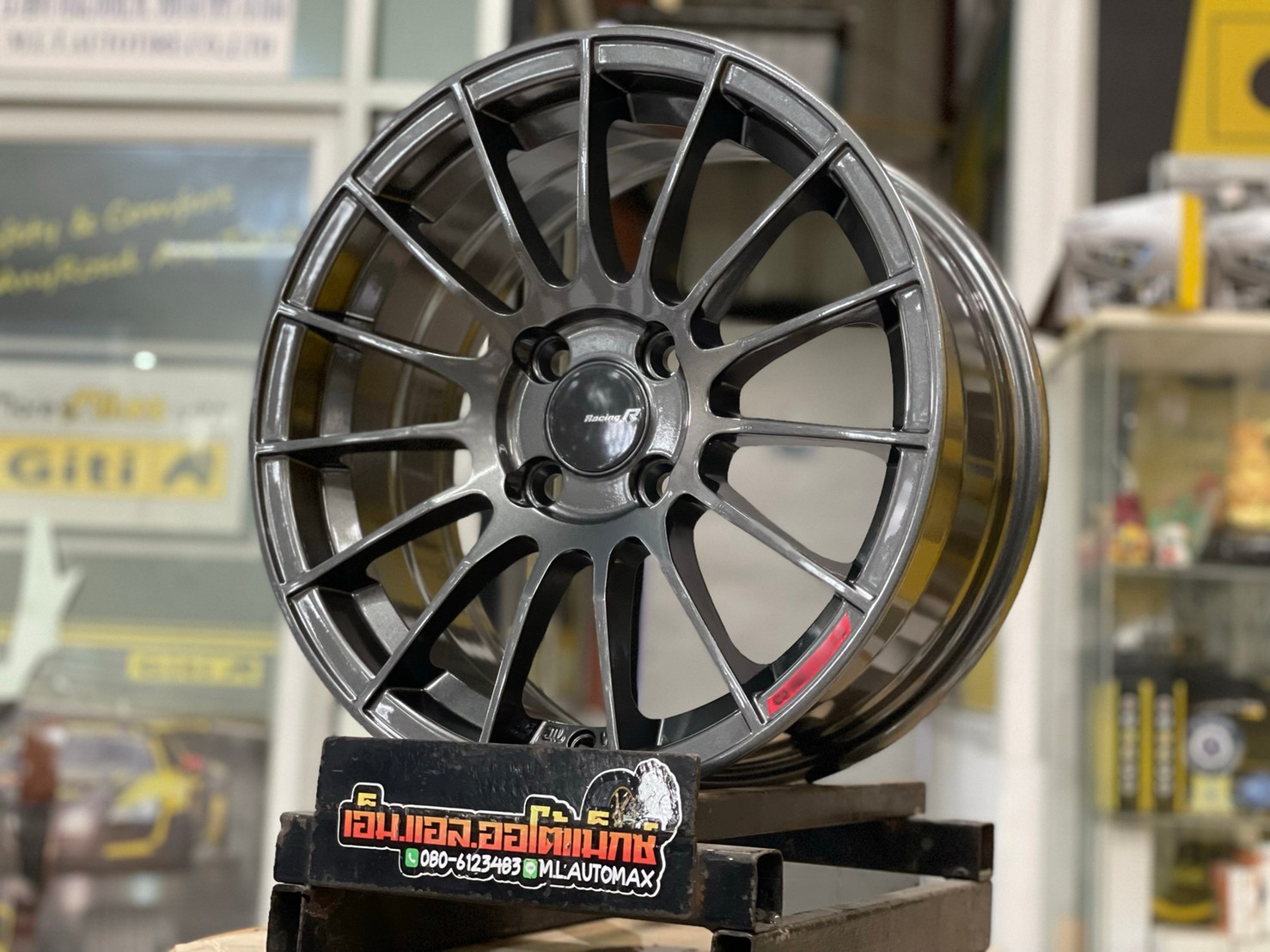 ล้อแม็กซ์ใหม่ขอบ15 RS05RR สีเทากันหน้าเงา กว้าง7ออฟ35 4รู100 SSW