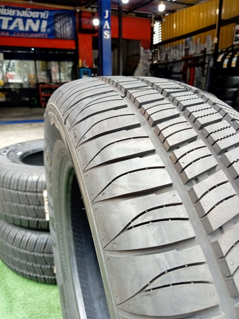 ยางใหม่ ATLAS FORCE HP 195/65R15 ยางใหม่ปี 2022 (ยางมี3เส้น )