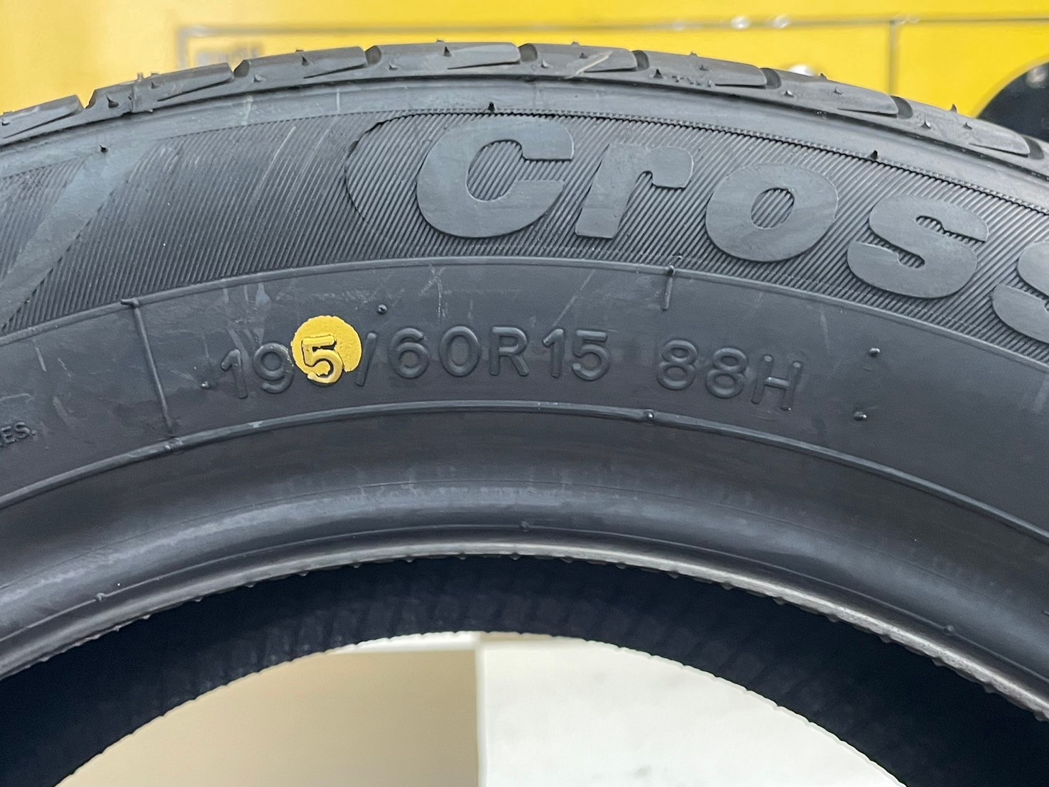 ยางรถยนต์คุณภาพดี #Linglong(หลิงหลง) Crosswind HP 195/60R15 ยางใหม่ปี2024 ยางผลิตไทย
