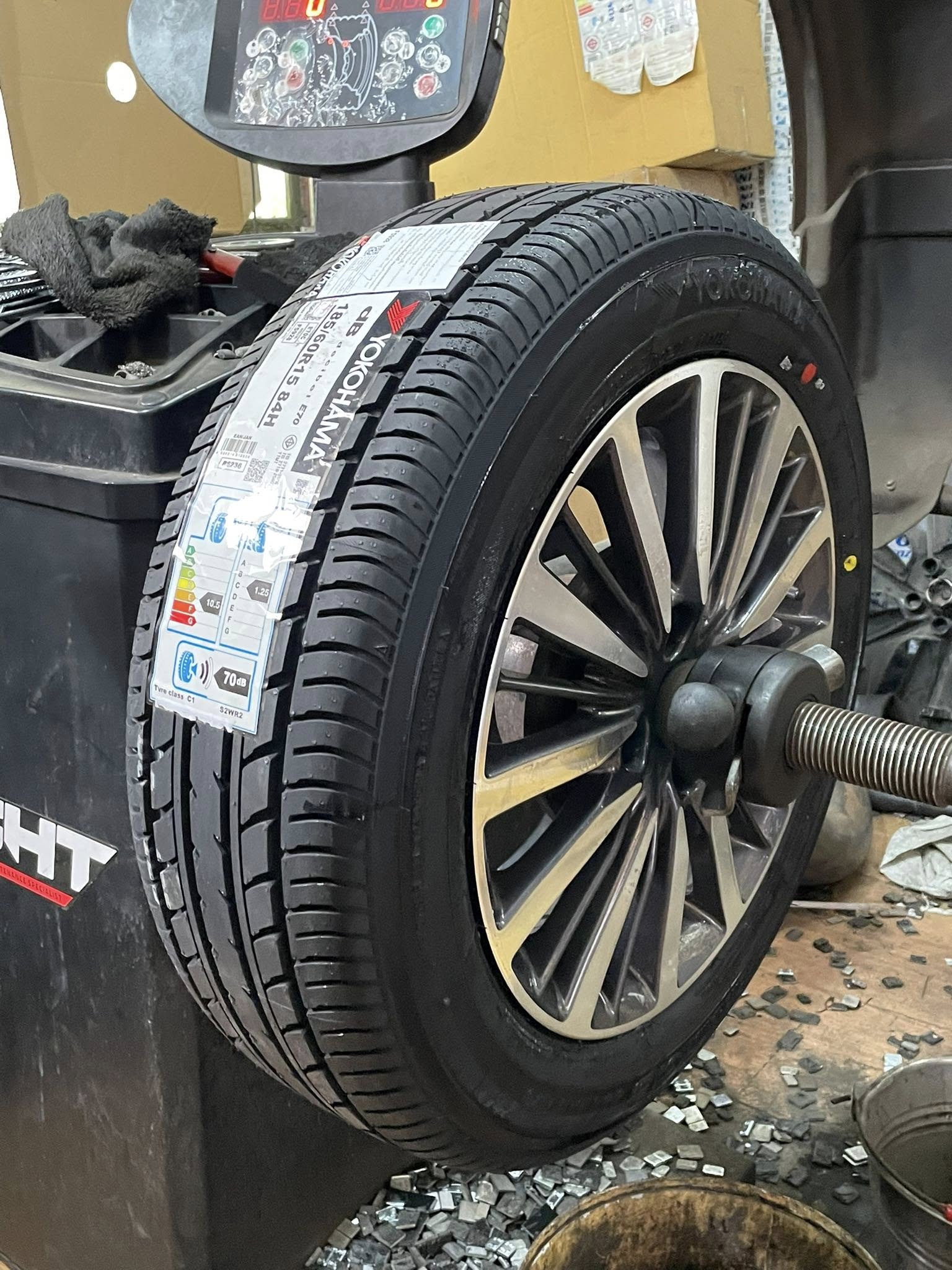 #HONDA_CITY เปลี่ยนยาง 🛞🐘#YOKOHAMA_E70_185/60R15 ❤️ 🛞 #ยางสมรรถนะสูง นุ่มเงียบ