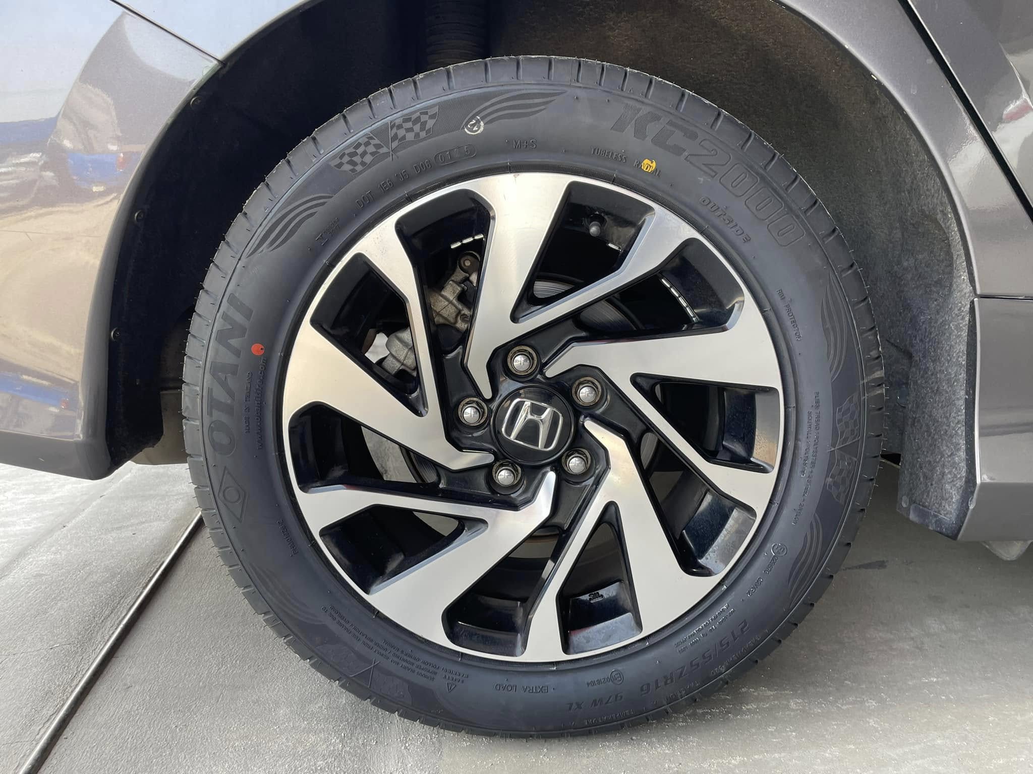 🚘 #HONDA_CIVIC🛞 #OTANI #KC2000 215/55R16 #บริการเปลี่ยนโช๊ค🛠 #บริการตั้งศูนย์ล้อ🛞