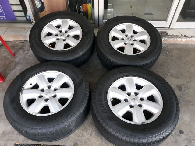 ล้อแม็ก โตโยต้า ฟอร์จูนเนอร์ พร้อมยาง Goodyear