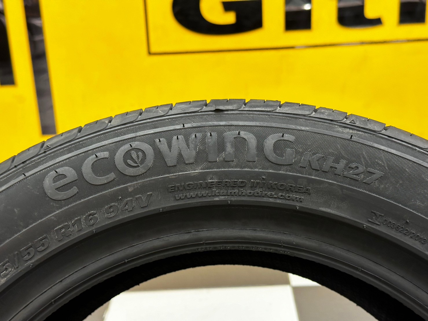 ยางใหม่ KUMHO KH27 205/55R16 ยางสมรรถนะสูง คุณภาพดี นุ่มเงียบ ยางใหม่ปี2023 (4เส้น)