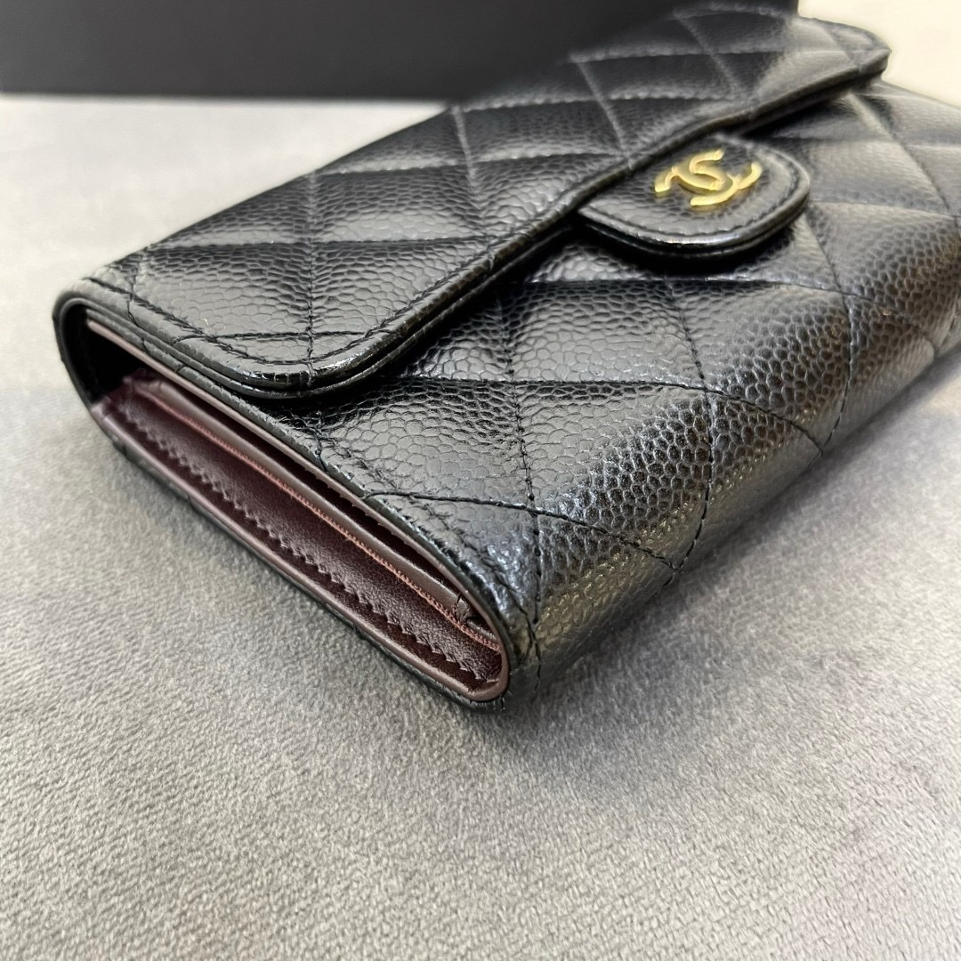 กระเป๋าสตางค์Chanel Wallet Medium Cavair