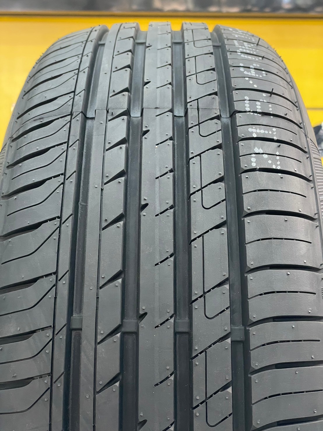 KINTO SC900 215/60R16 ยางใหม่ปี2024