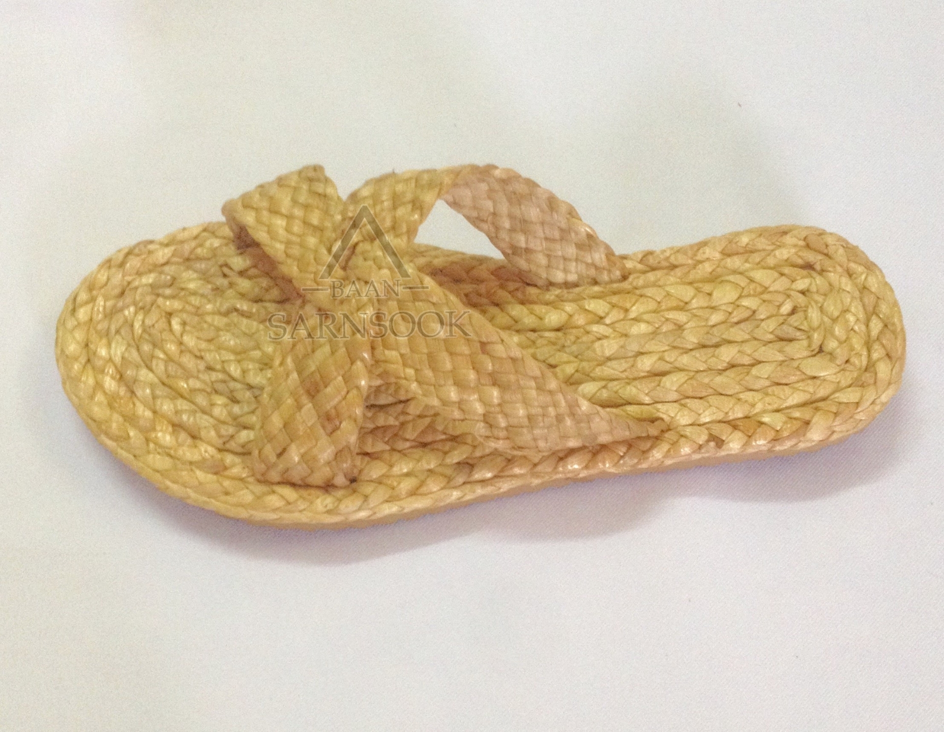 BSS401W :รองเท้าสานผักตบชวา, รองเท้าใส่เดินในบ้าน ทรงสวม ราคาส่งเริ่มที่ 1โหล : 12 คู่