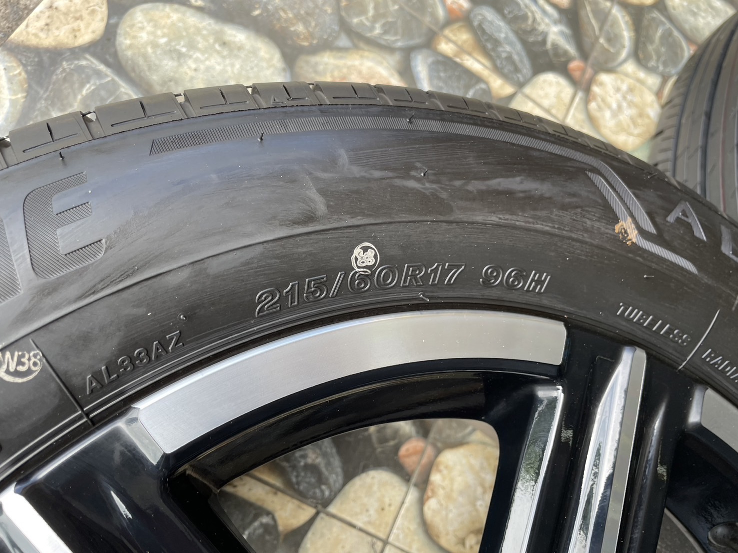 ล้อแม็กป้ายแดง HONDA HR-V ตัวท็อป รุ่นใหม่ล่าสุด ขอบ 17 ดำหน้าเงา สวยกริ๊บ พร้อมยาง #Bridgestone Alenza H/L33 215/50R17 ยางปี2024