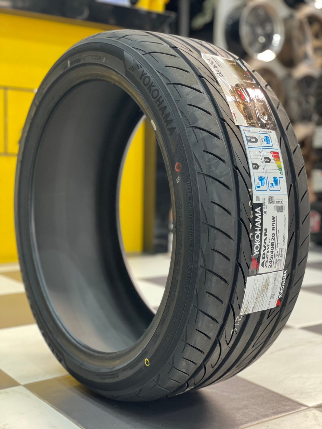 ยางใหม่โยโกฮาม่า YOKOHAMA ADVAN FLEVA V701 245/40R20 ยางใหม่ปี2024 🔥