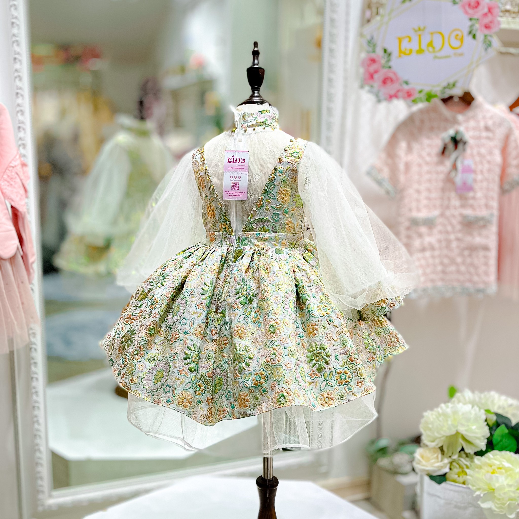 ชุดเจ้าหญิง(หน้าร้านอยู่รัชดา ลองได้ถ่ายรูปจากชุดจริง)W18331สีเขียวทอง แขนยาวซีทรู สวยหวานงานหรู กระโปรงสั้น