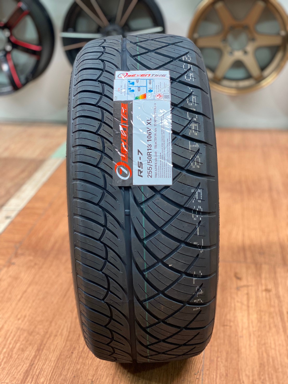 ยางลายซิ่ง Seven Tire 255/50R18 ยางลายนิตโต๊ะ ยางใหม่ปี2020 ยางนุ่มหนึบ