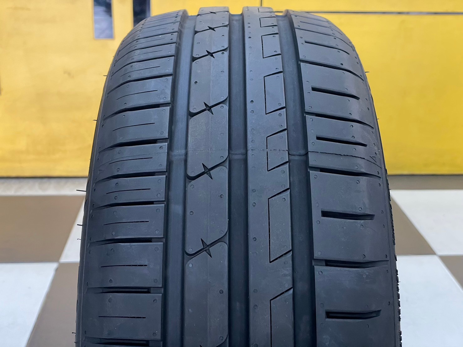 Giti Synergy H2 ขนาด 195/50R16 ปี 2025 เป็นยางกลุ่ม Comfort & Silence