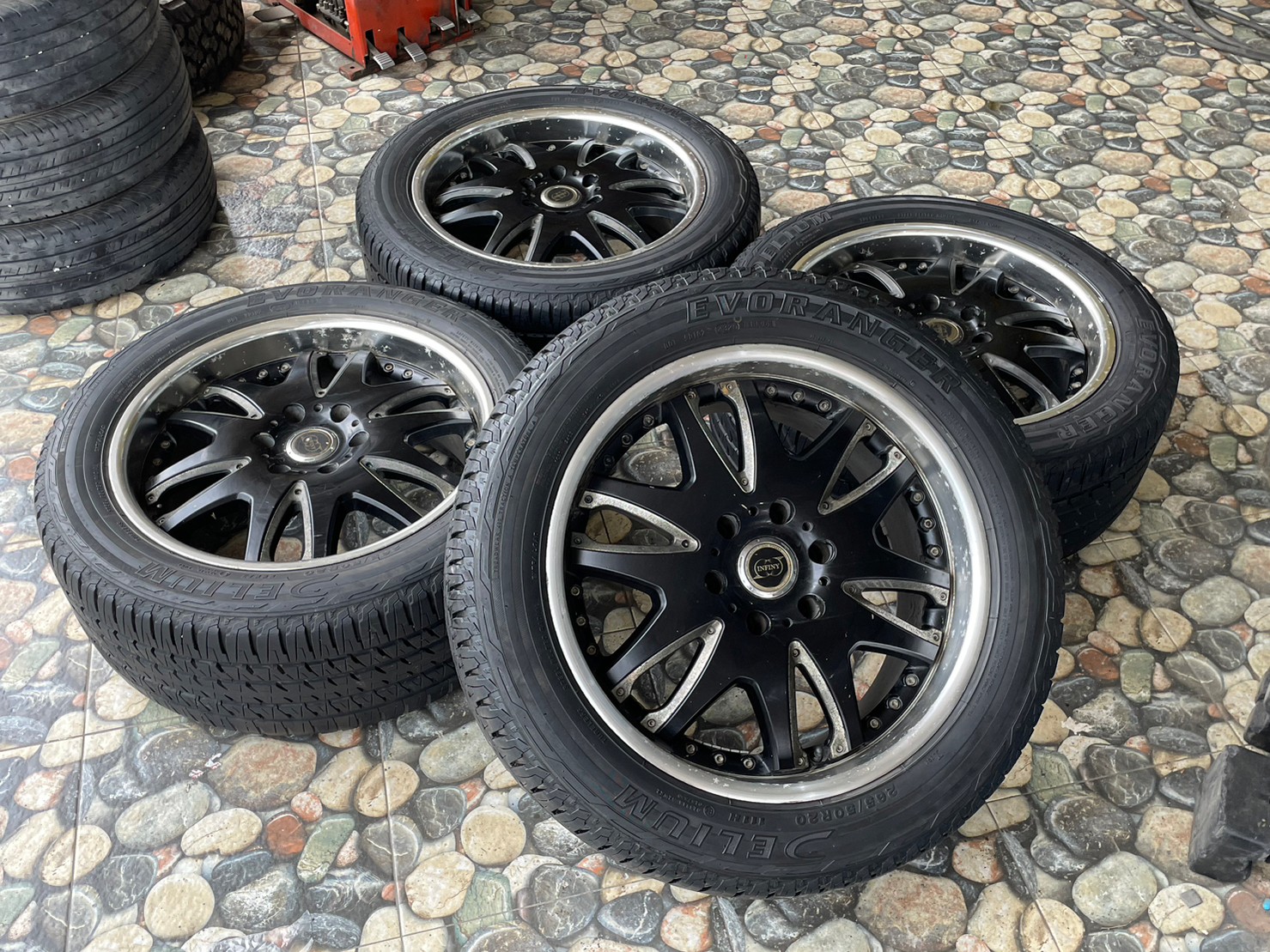 #ล้อแม็กซ์มือสองขอบ20 #Infinity 20x9 ET20 #6x139.7 สีดำขอบเงาพร้อมยาง 265/50R20 ยางปี20