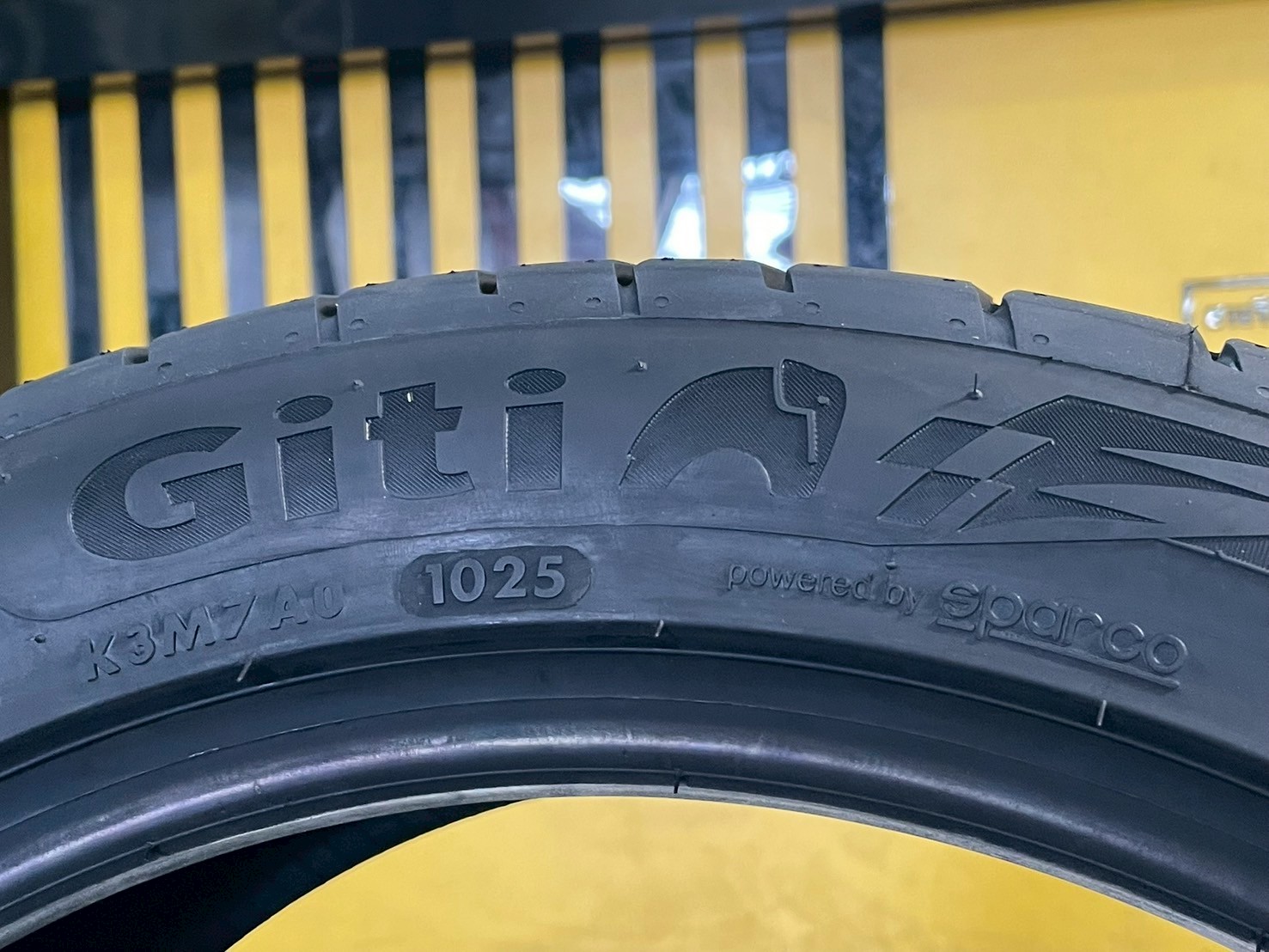 ยางGITI SportS2 225/45R17 ยางใหม่ปี2025
