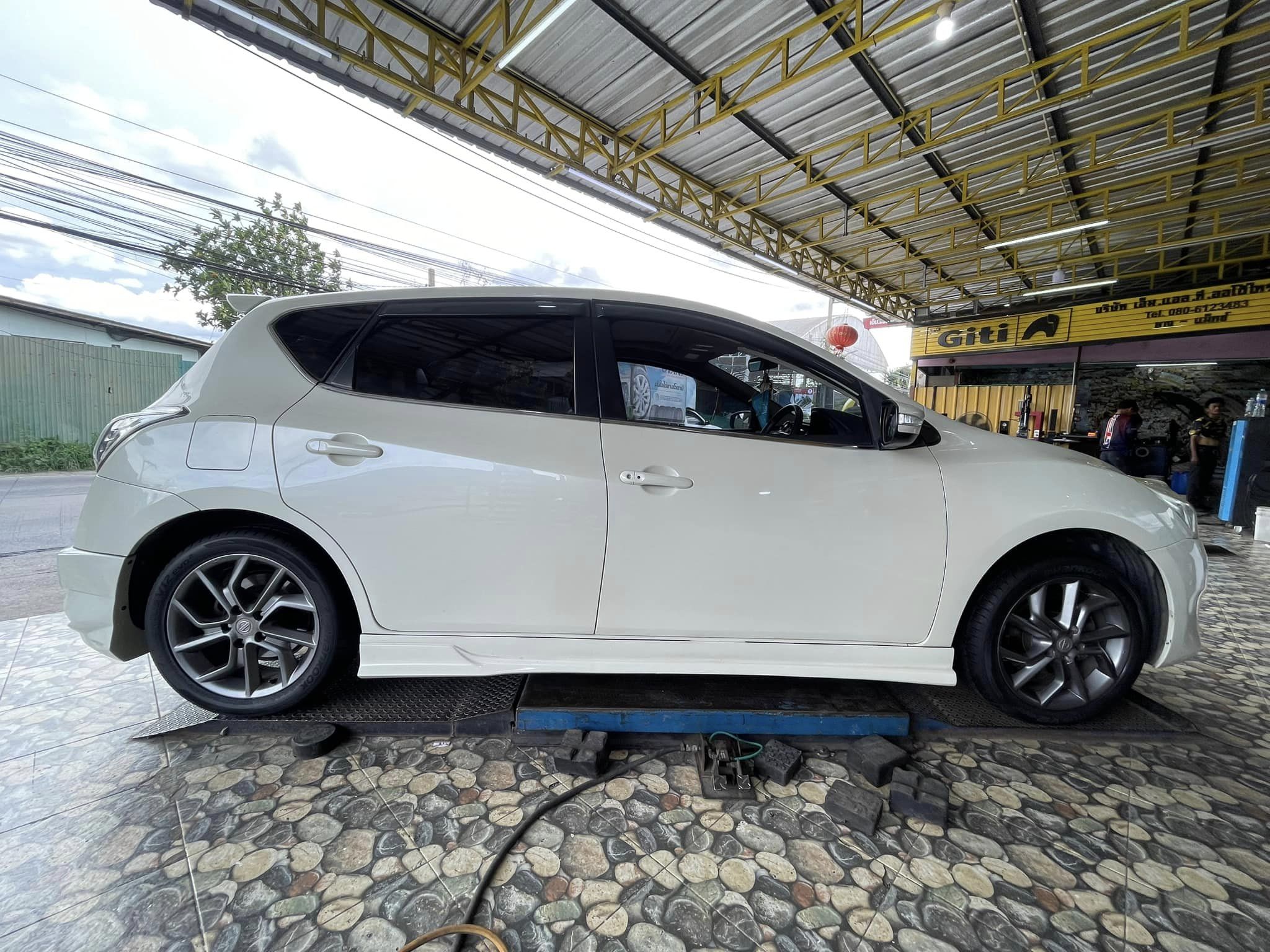 #NISSAN_PULSAR เปลี่ยนยาง #HANKOOK_K120_205/50R17