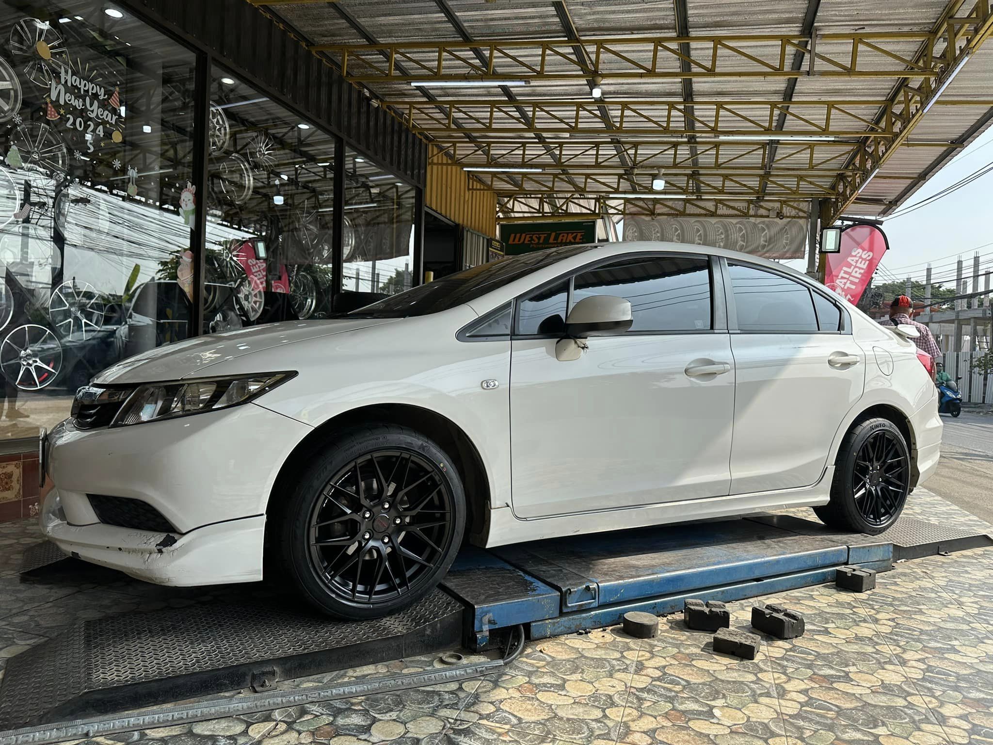 🚘#HONDA_CIVIC🚘 🛞 #ล้อแม็กซ์ #SSW348 17” 5x114 🛞 #KINTO_Forza001 215/45R17