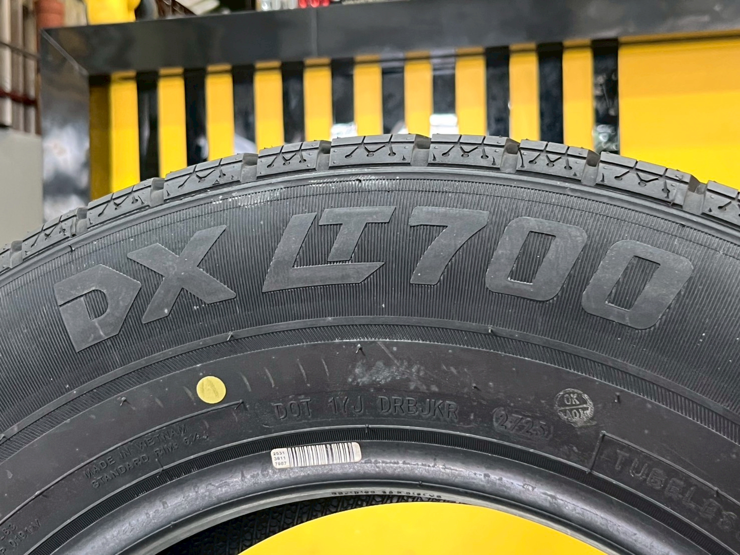 ยาง KRIN LT ขนาด 215/70R15 ยางใหม่ปี2025