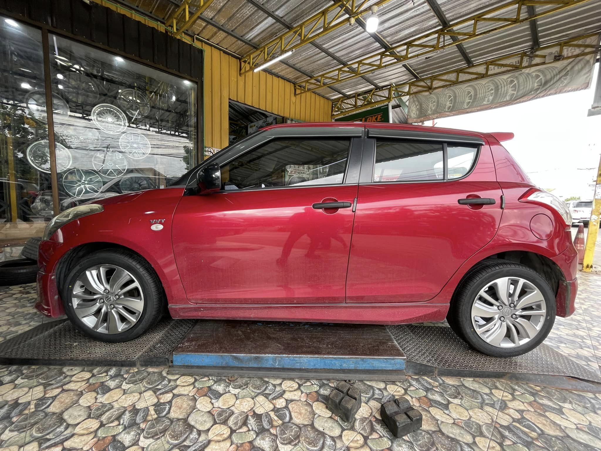 🚘 #SUZUKI_SWIFTเปลี่ยนยาง 🛞 #GT RADIAL ECOTEC 185/55R16 🛞 #บริการตั้งศูนย์✔️