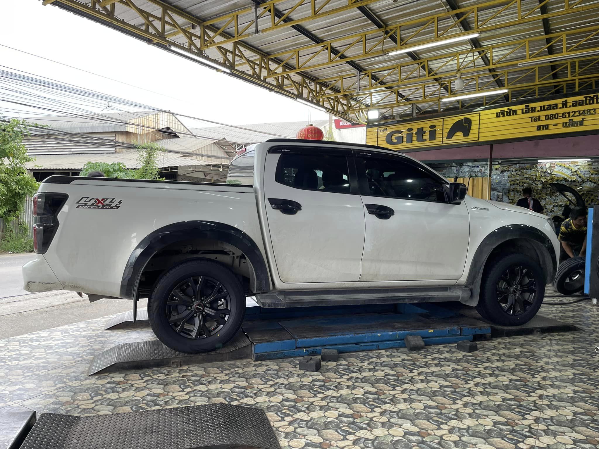 #ISUZU_DMAX 🙏 🛞#ยางใหม่คินโต๊ะ #KINTO-ST51 265/60R18 ยางใหม่ปี2024