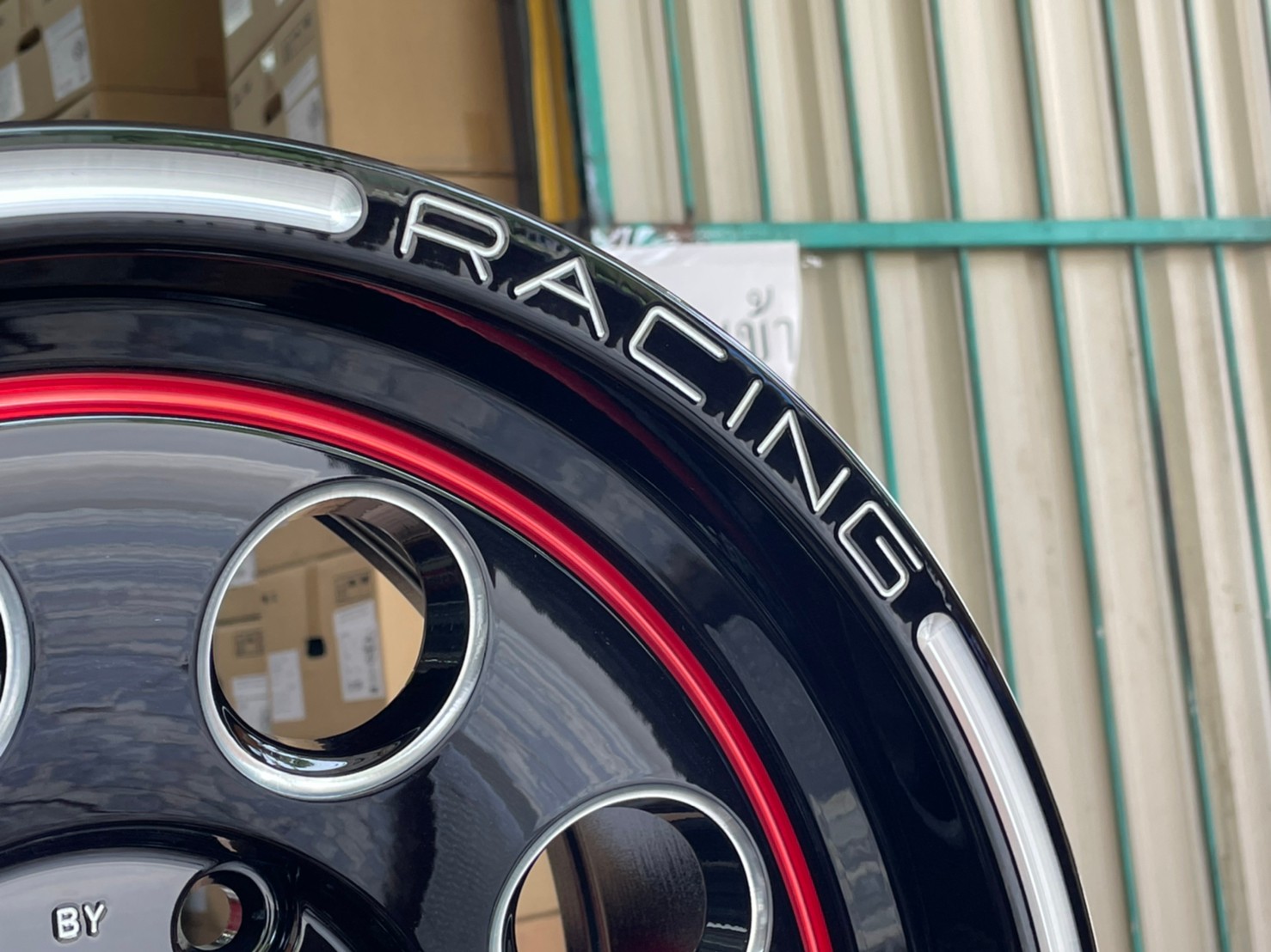 ล้อแม็กซ์ขอบ16 Brightwheels XT-5 ขอบ16 กว้าง8 ออฟ0 6รู139.7 สีดำเส้นขอบแดง(F-B Red LIne)