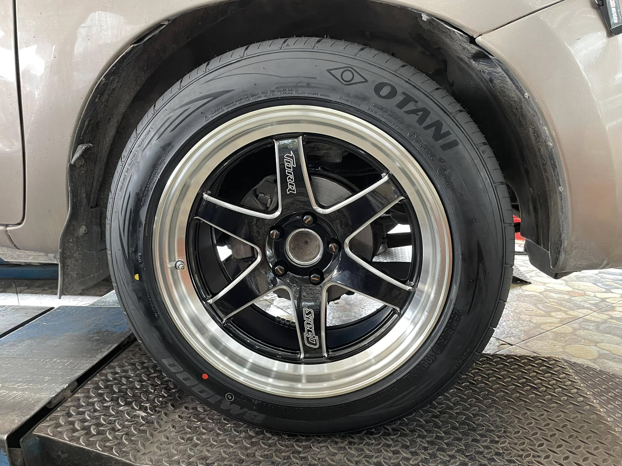 🚘 #TOYOTA_VIGO🛞 #OTANI #BM1000 255/50R18 #ล้อTORQ_D1S 18X9.518X10.5 ET+25 5X114.3 #บริการตั้งศูนย์ล้อ
