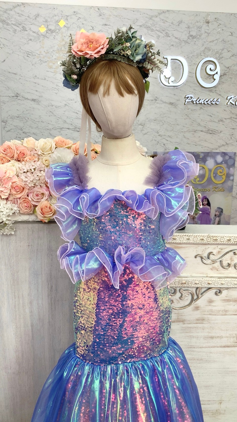 ชุดราตรีเด็ก(หน้าร้านอยู่รัชดา ลองได้ถ่ายรูปเองจากชุดจริง)W19027 สีฟ้า หางปลา ผ้าวิ้งเล่นไฟ เมอร์เมดสวยเก๋