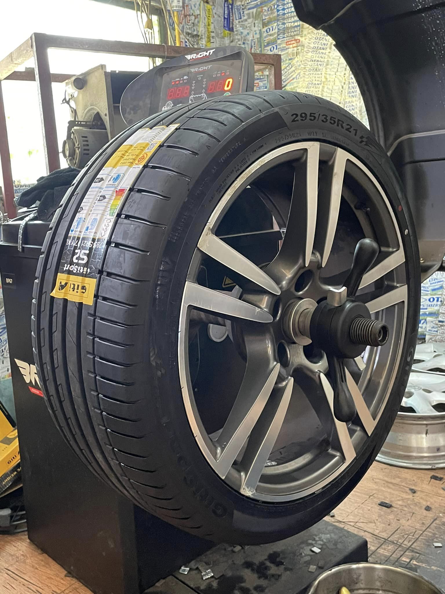 ❤️ #PORSCHE_CAYENNE🛞 🛞🐘#GITI #SportS2_295/35R21🐘