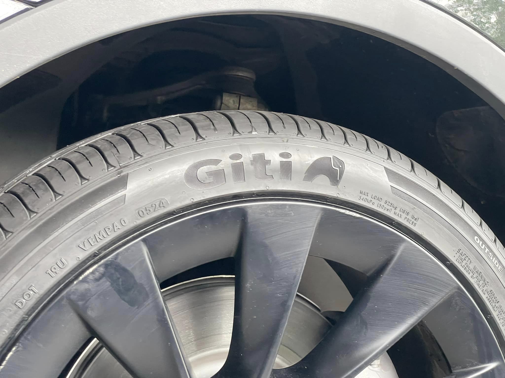 TESLA_MODEL Y เปลี่ยนยาง #รถไฟฟ้า100% #GITI_CONTROL P10 255/40R20 #ยางMagic Sound ยางฟองน้ำซับเสียง